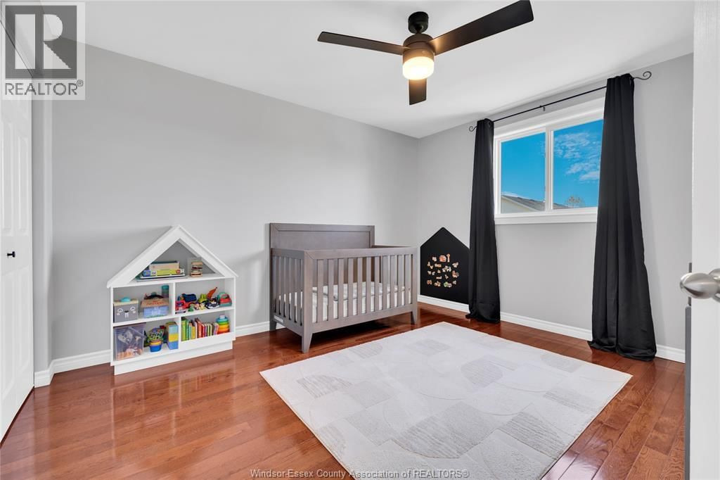 1832 VICKY CIRCLE Image 11