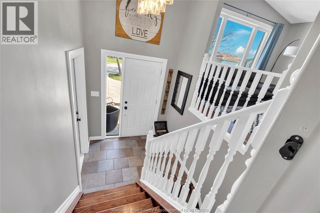 1832 VICKY CIRCLE Image 16