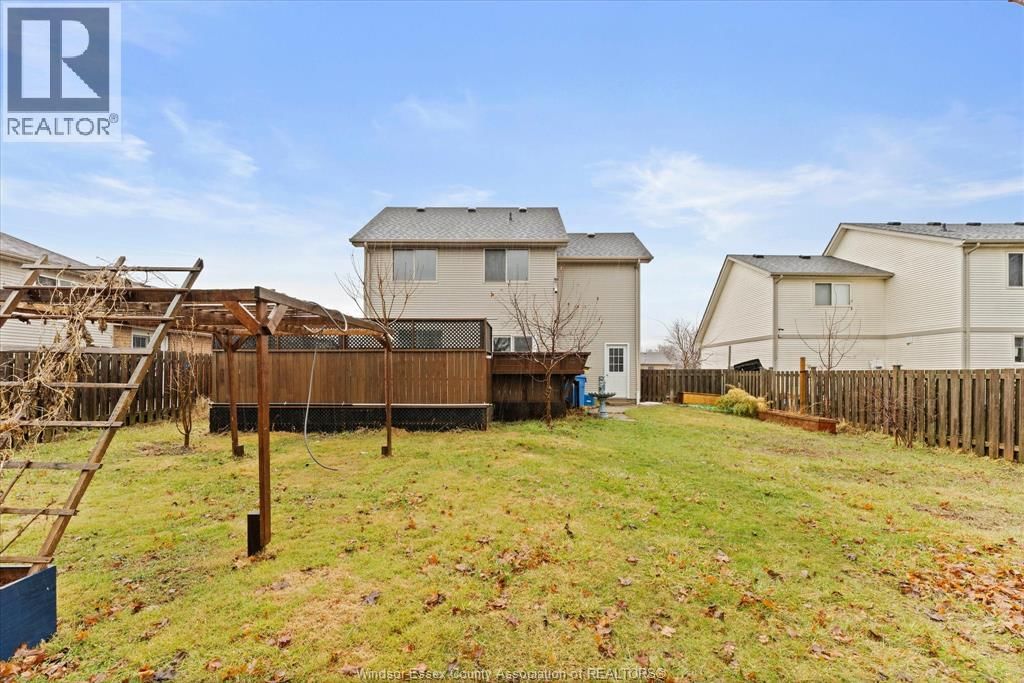 6 EASTGROVE CRESCENT Image 32