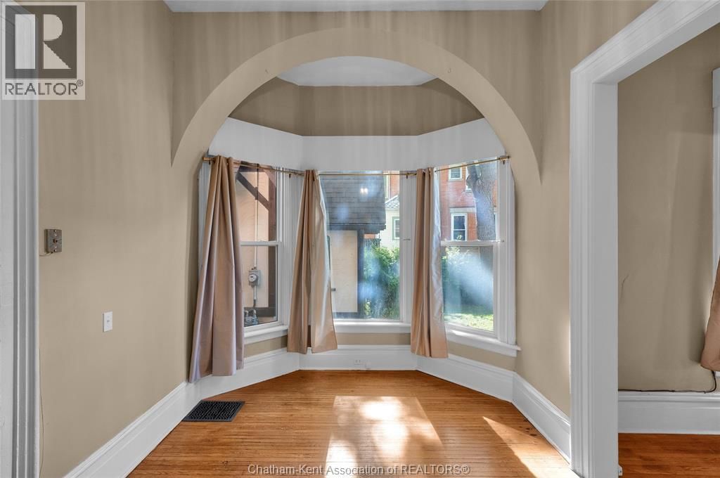 310,312,31 WELLINGTON STREET Image 25