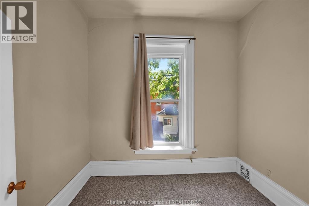 310,312,31 WELLINGTON STREET Image 32