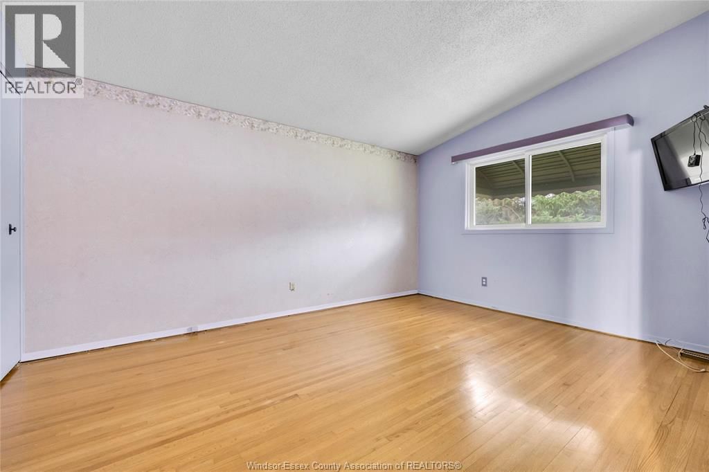 3980 MYRTLE Image 25