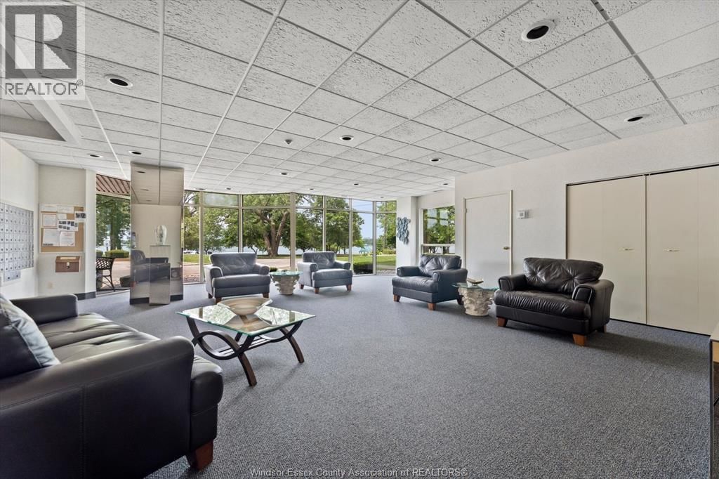 505 - 3601 RIVERSIDE DRIVE EAST Image 16