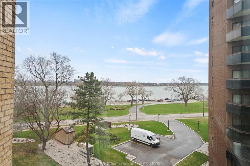 505 - 3601 RIVERSIDE DRIVE EAST Image 24