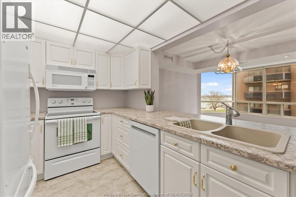 505 - 3601 RIVERSIDE DRIVE EAST Image 4