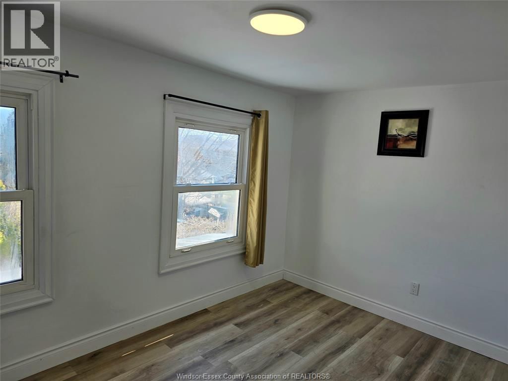 1126 LOUIS AVENUE Image 19