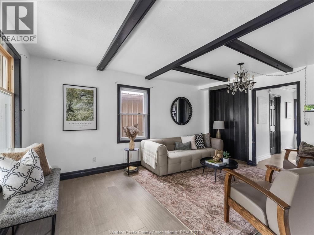 221 JOHN STREET EAST Image 6