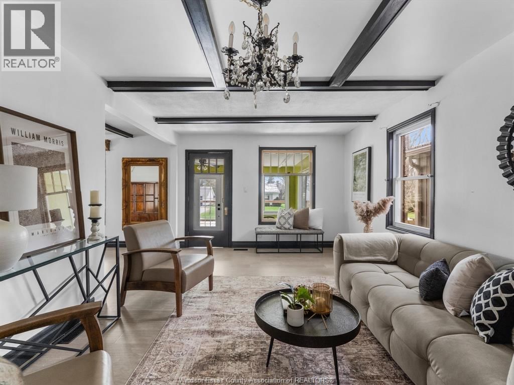 221 JOHN STREET EAST Image 8