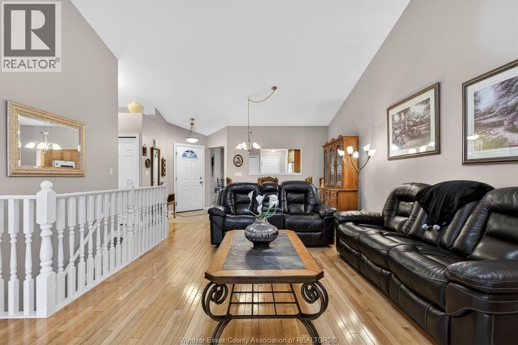 5 LEONARD DRIVE Image 11