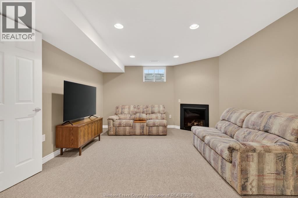 5 LEONARD DRIVE Image 21