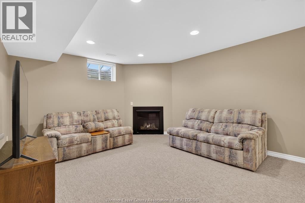 5 LEONARD DRIVE Image 22