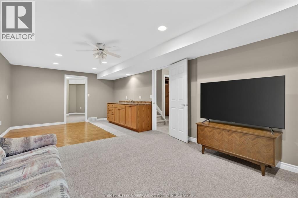 5 LEONARD DRIVE Image 23