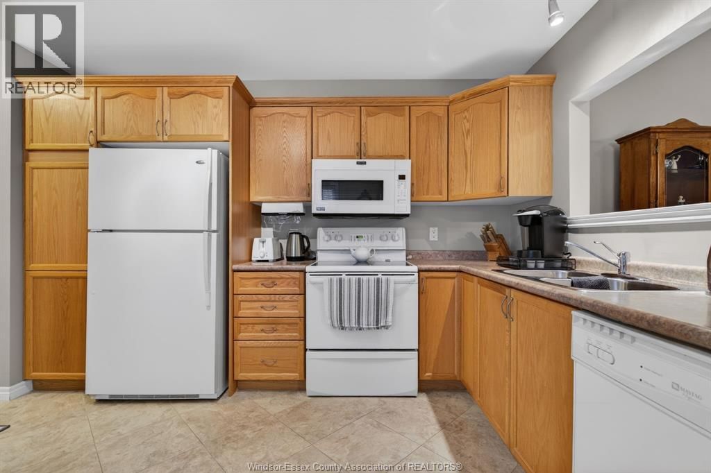 5 LEONARD DRIVE Image 3