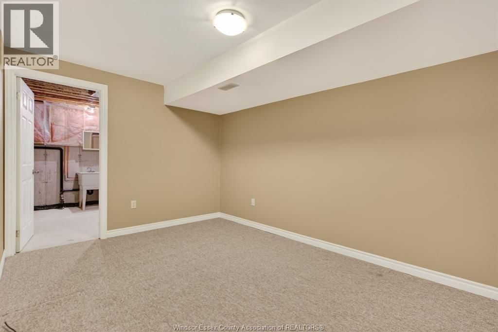 5 LEONARD DRIVE Image 30