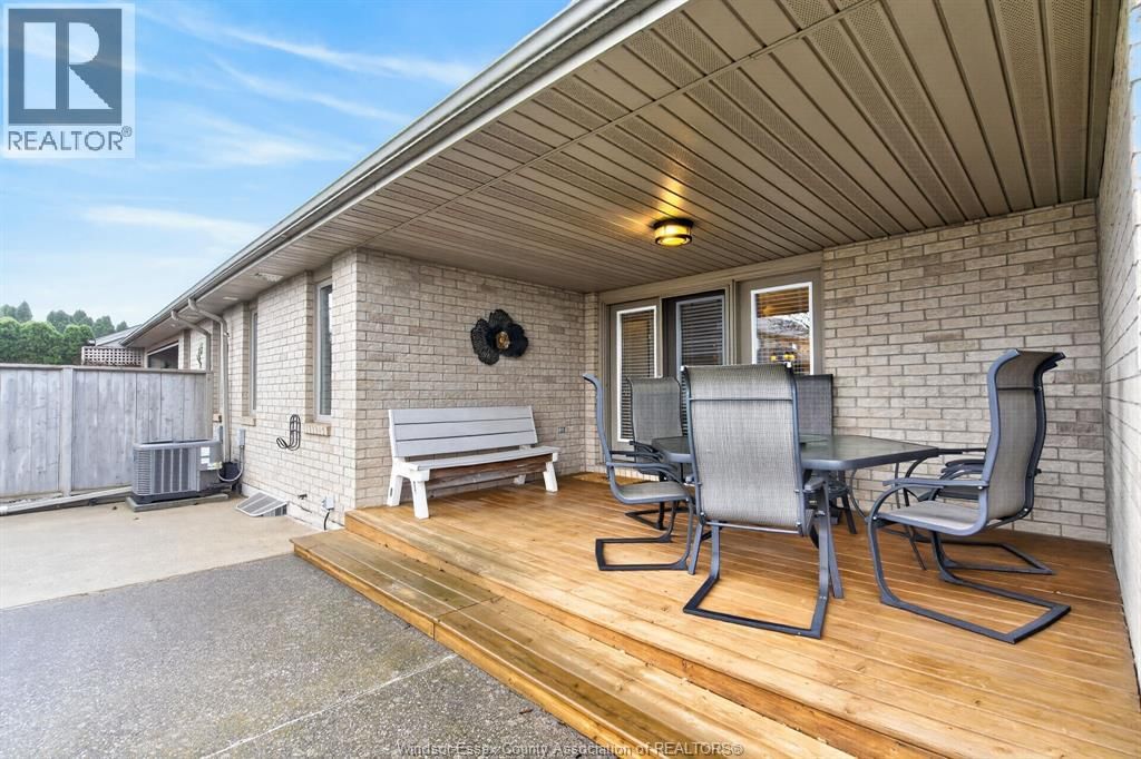 5 LEONARD DRIVE Image 31