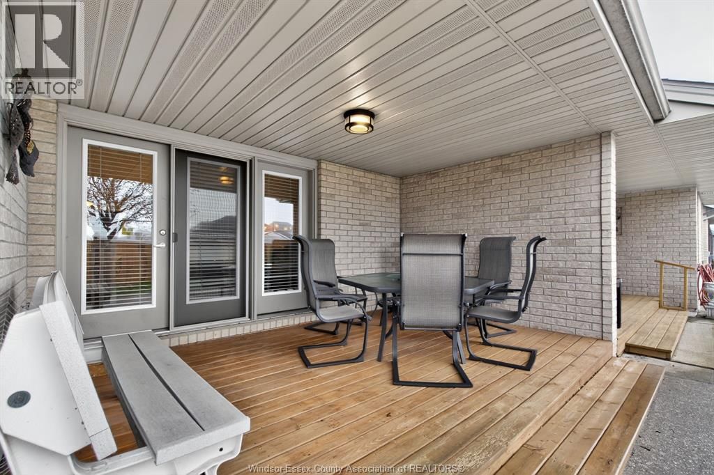 5 LEONARD DRIVE Image 32