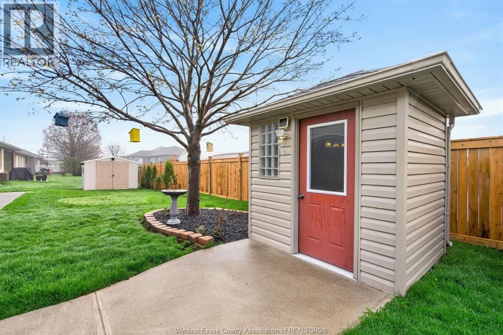 5 LEONARD DRIVE Image 37