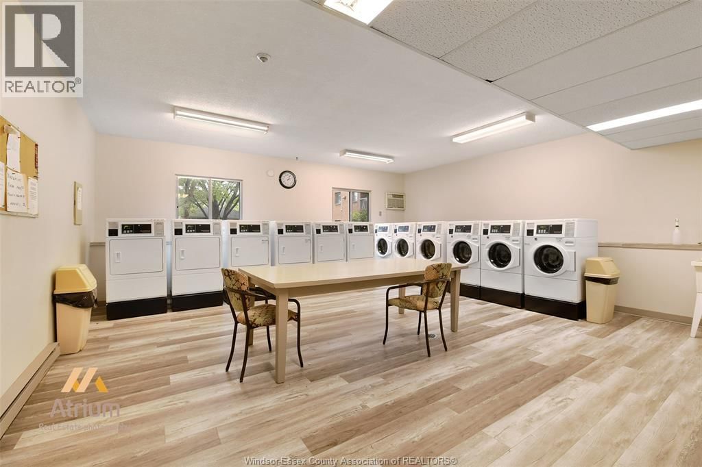 207 - 3936 WYANDOTTE STREET EAST Image 4