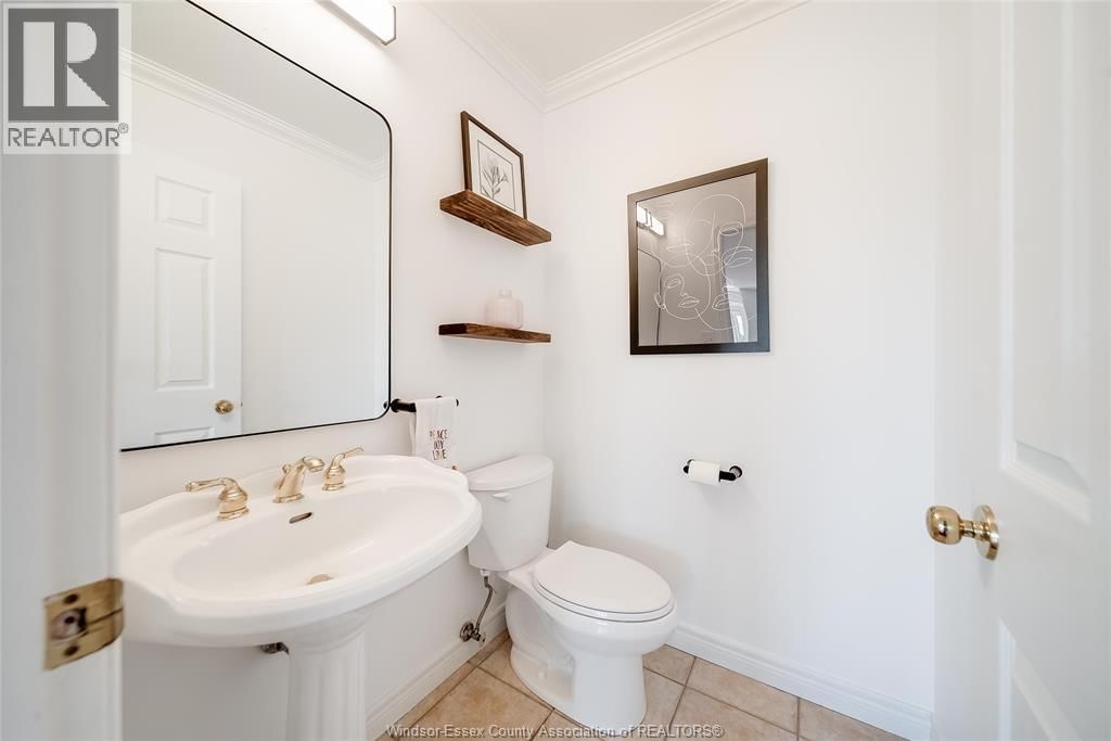 5023 SOUTHWOOD LAKES BOULEVARD Image 17