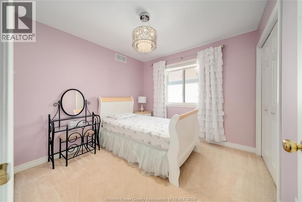 5023 SOUTHWOOD LAKES BOULEVARD Image 28