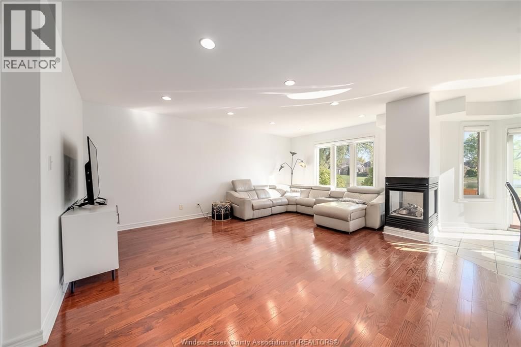 5023 SOUTHWOOD LAKES BOULEVARD Image 3