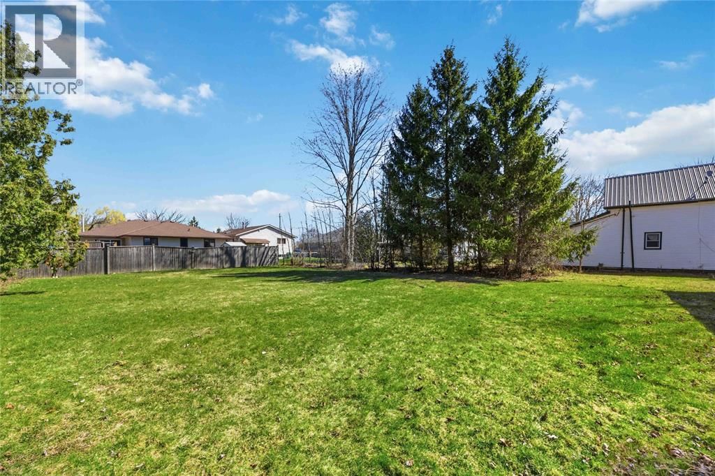 4460 PETROLIA LINE Image 24