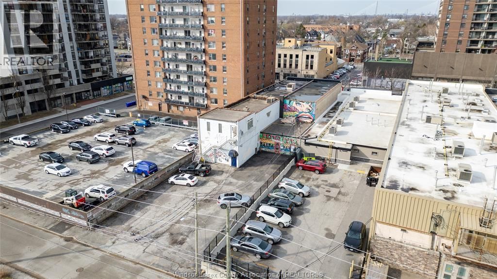 762 OUELLETTE AVENUE Image 20