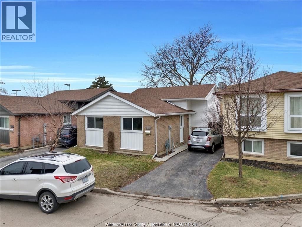 9940 FOREST GLADE COURT Image 2