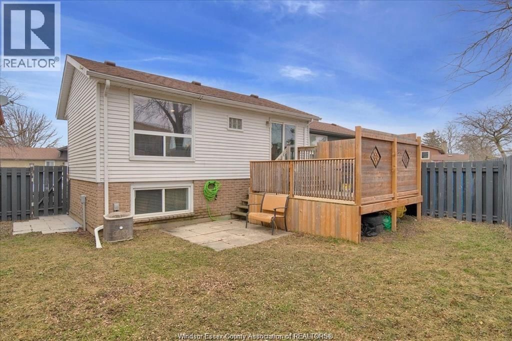 9940 FOREST GLADE COURT Image 23