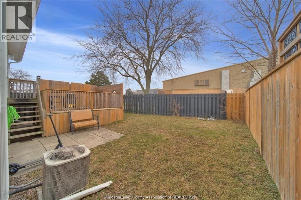 9940 FOREST GLADE COURT Image 25