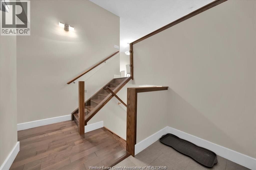 9940 FOREST GLADE COURT Image 4