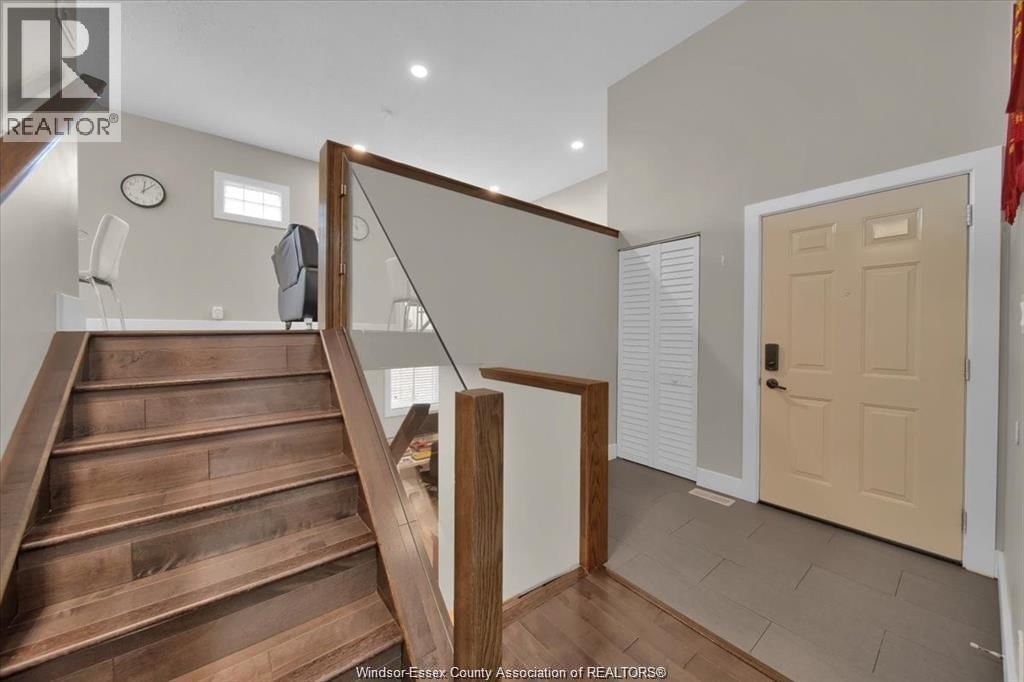 9940 FOREST GLADE COURT Image 5