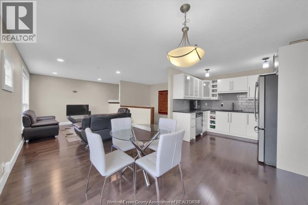 9940 FOREST GLADE COURT Image 7