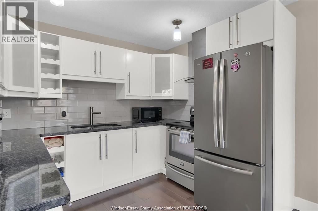 9940 FOREST GLADE COURT Image 9