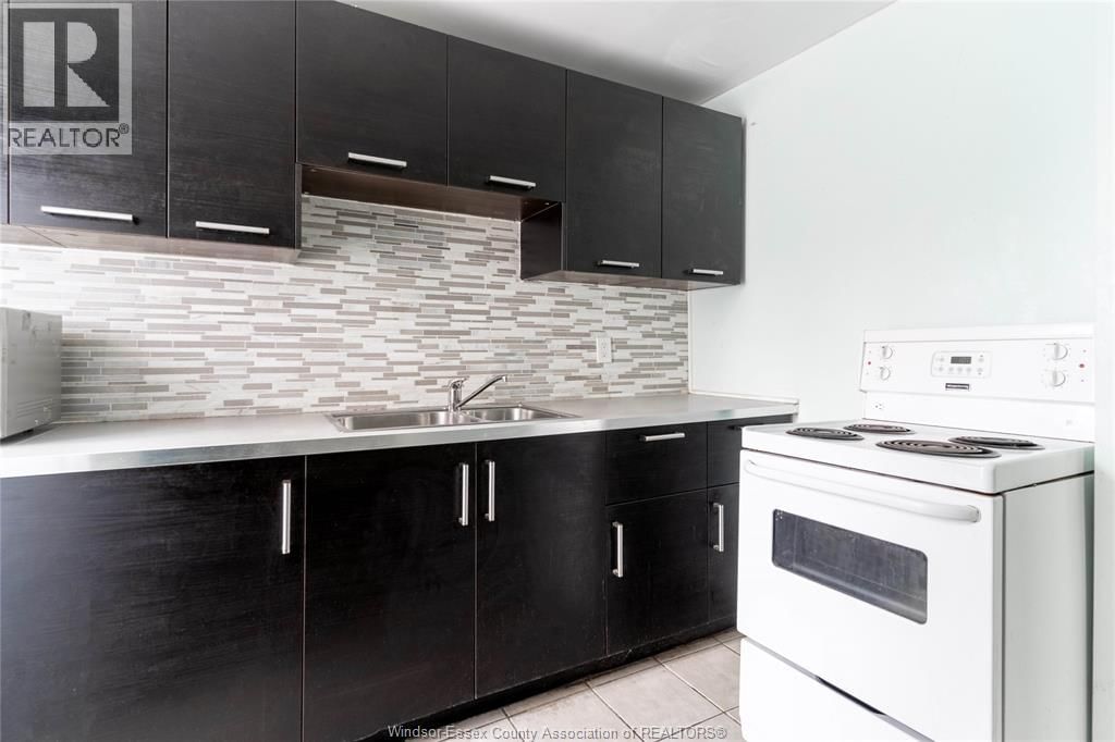 357 JOSEPHINE AVENUE Image 8