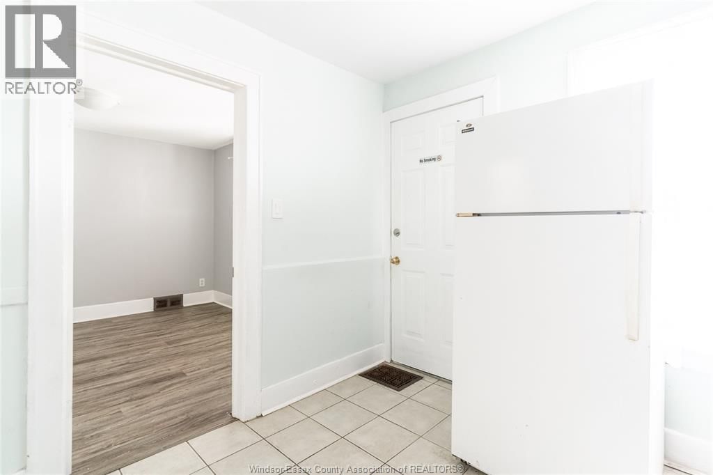 357 JOSEPHINE AVENUE Image 9