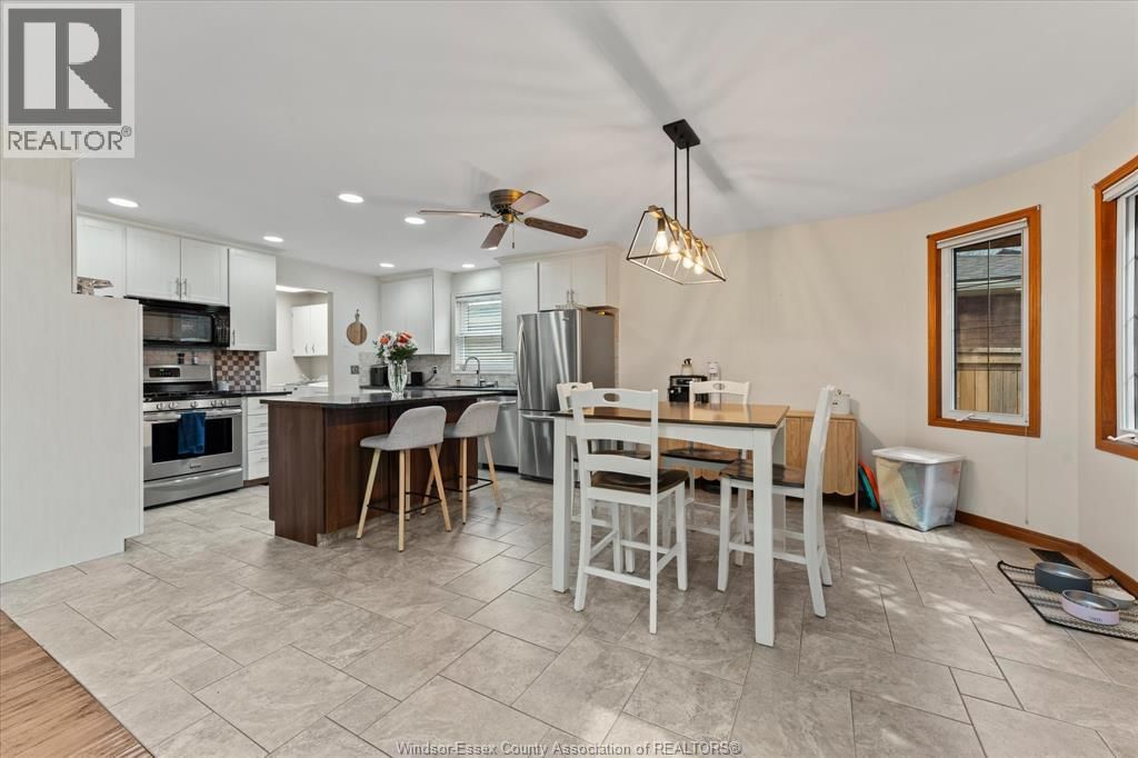 1691 MAPLEWOOD Image 12