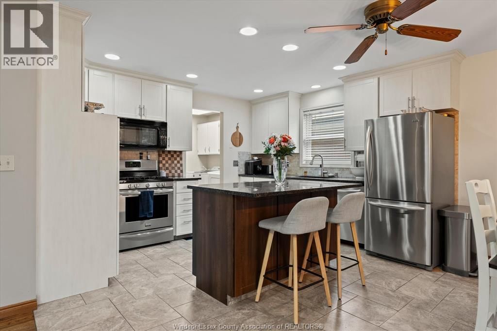 1691 MAPLEWOOD Image 15