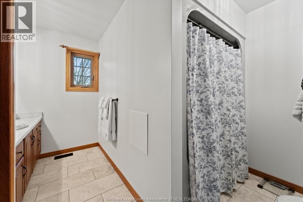 1691 MAPLEWOOD Image 22