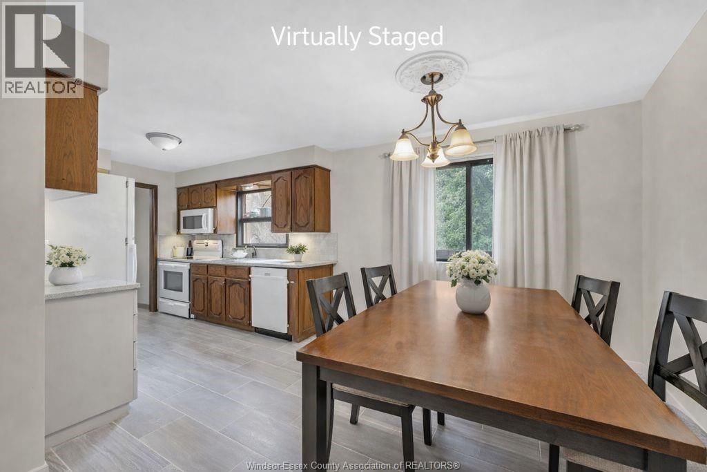 2880 ST. CLAIR AVENUE Image 7