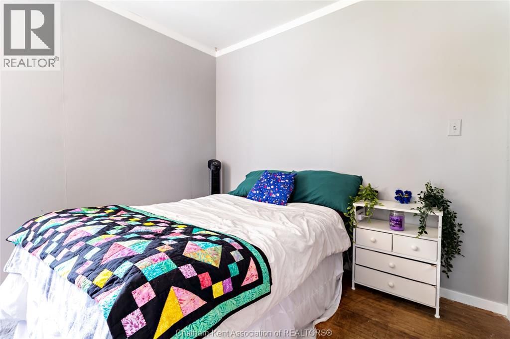 32 MAPLE STREET Image 12