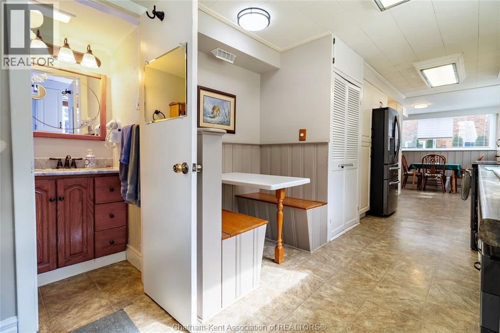 32 MAPLE STREET Image 15