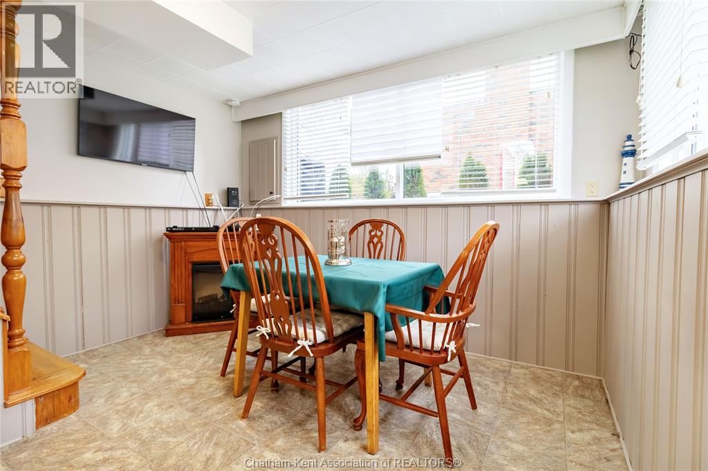 32 MAPLE STREET Image 24