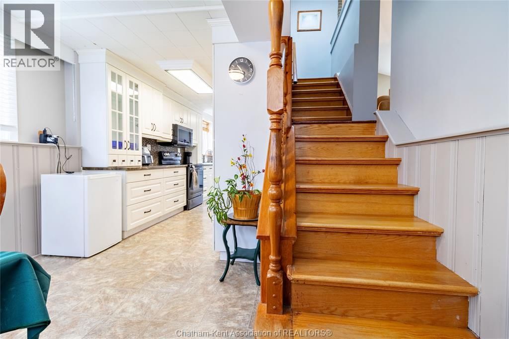 32 MAPLE STREET Image 26