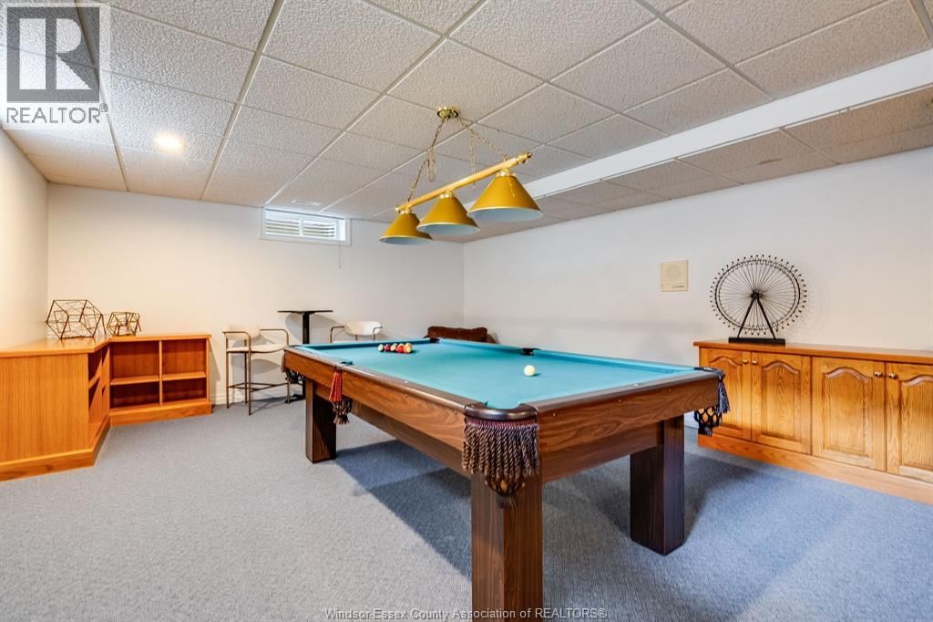 323 TALBOT STREET SOUTH Image 42