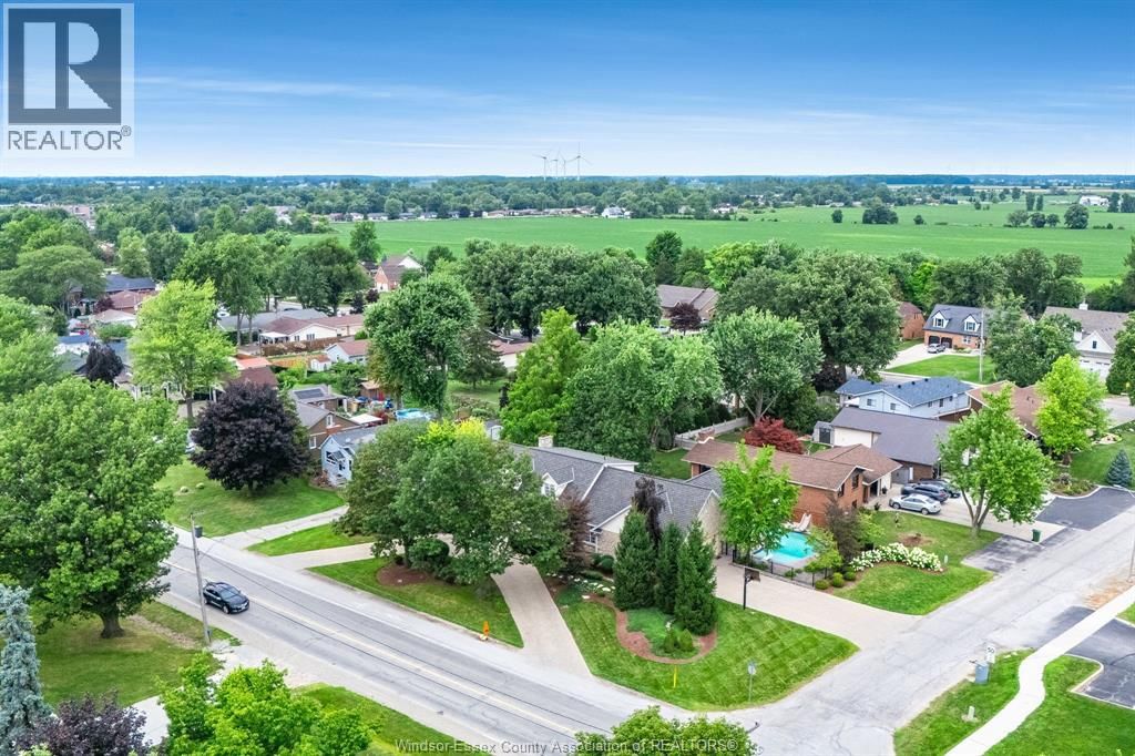 323 TALBOT STREET SOUTH Image 48