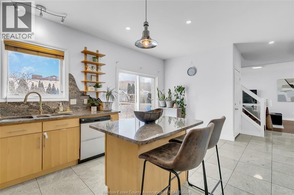 3852 CONCORD Image 13