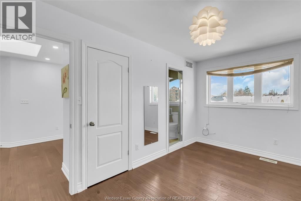 3852 CONCORD Image 17