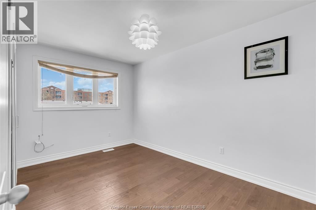 3852 CONCORD Image 18