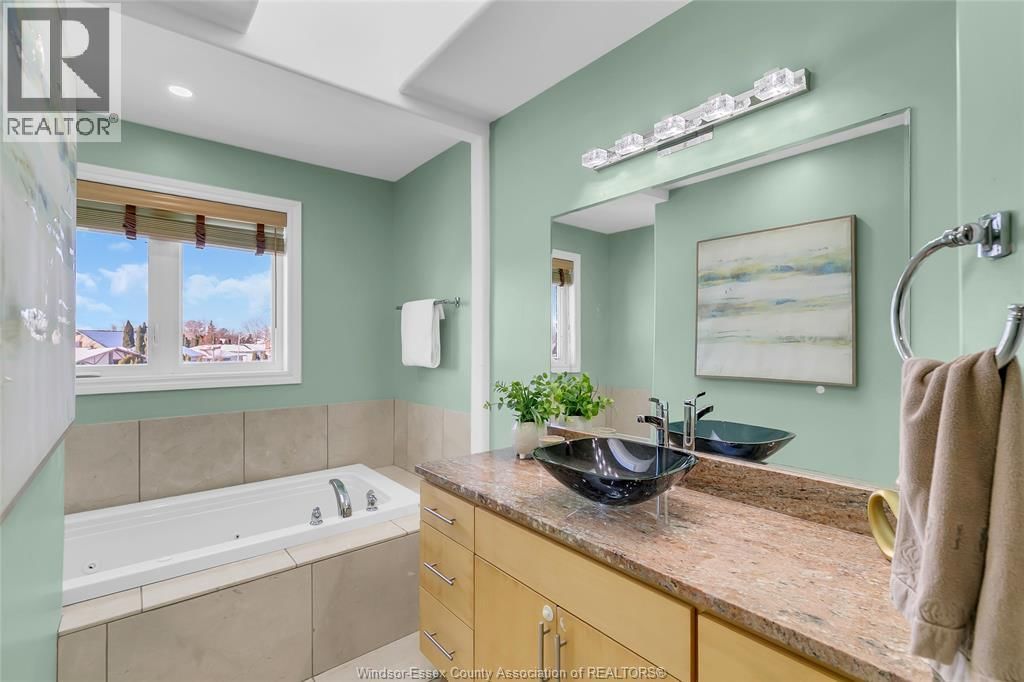 3852 CONCORD Image 27